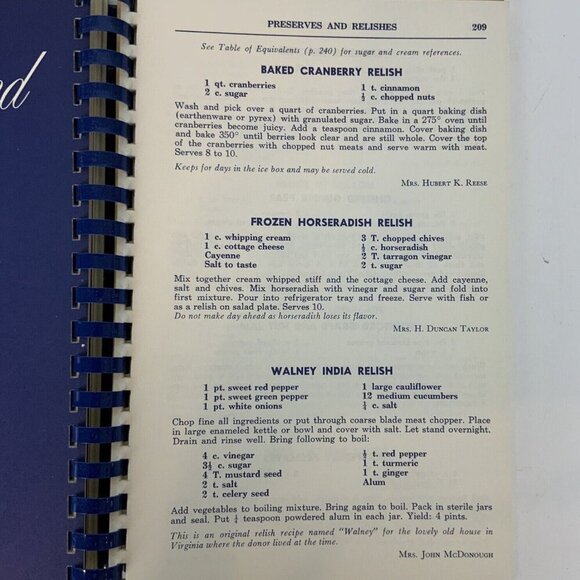 The Memphis Cookbook By Junior League Tennessee Recipes Spiral Bound 1981 - Picture 13 of 13